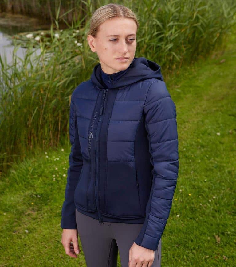 Agata-Navy-2_49ff251a-c209-41fb-b153-b40f5e760030-101669_768x