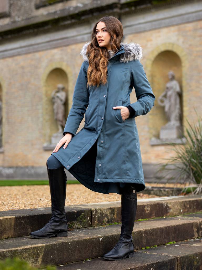 it05101_lifestyle_anyawaterproofridingcoat_petrol_18_1